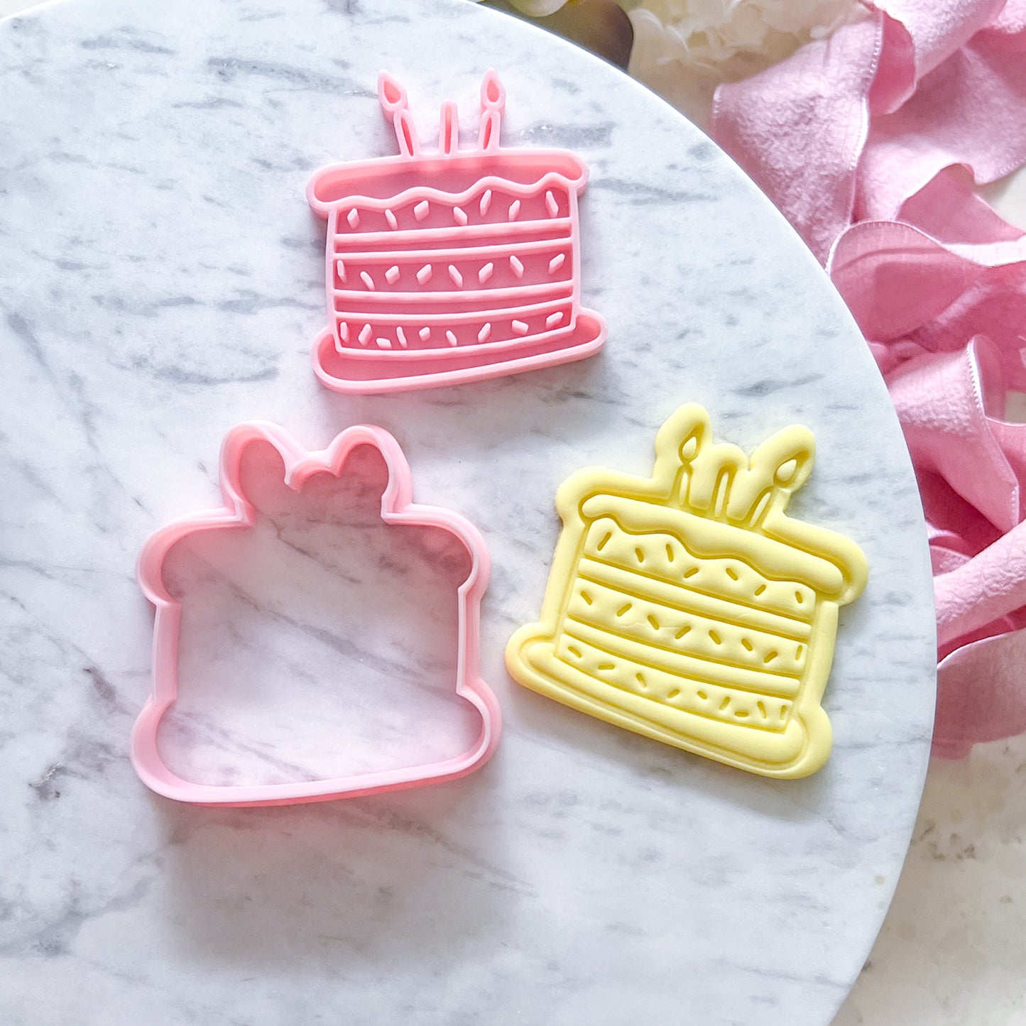 "Cartoon Birthday Cake" - Cookie Cutter & Stamp