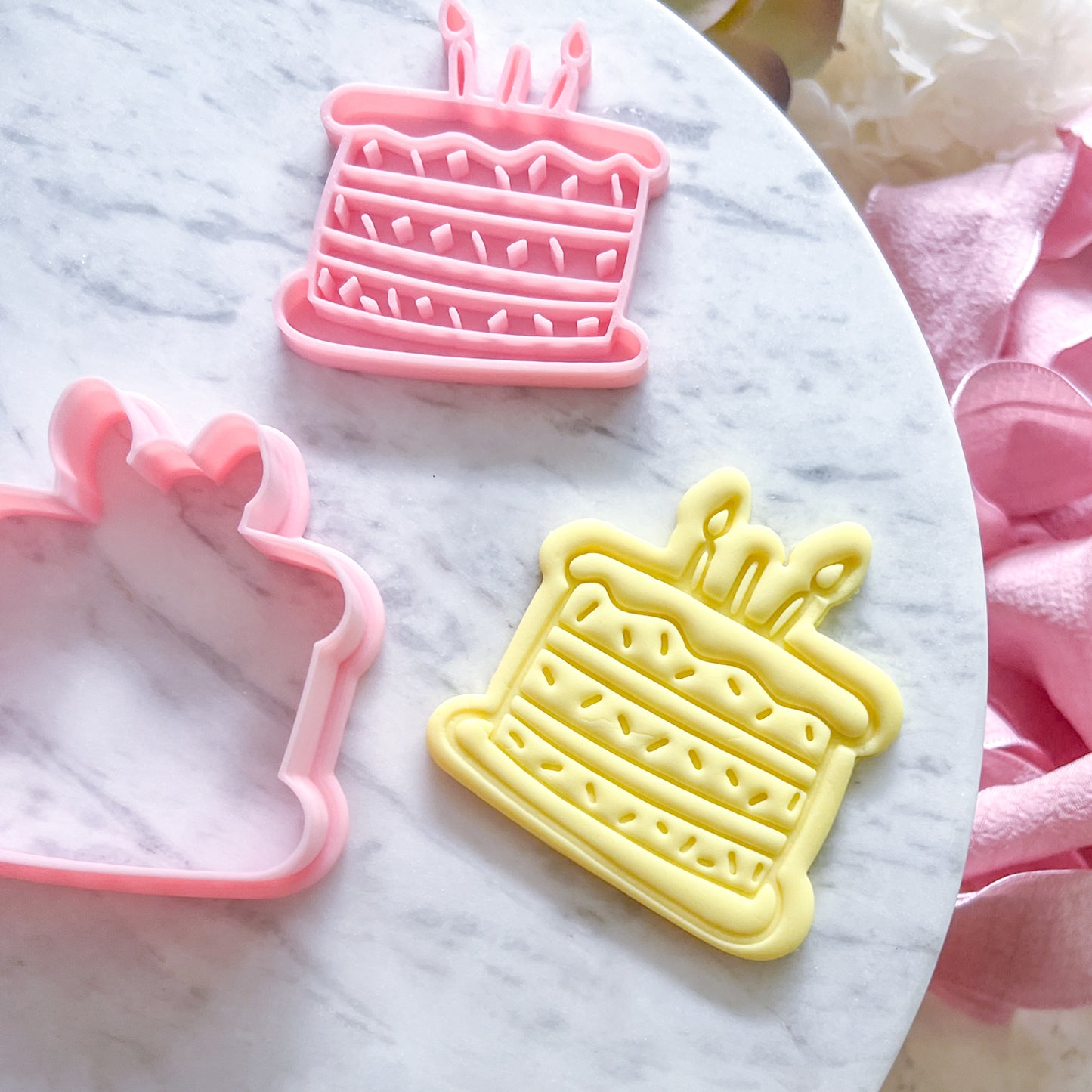 "Cartoon Birthday Cake" - Cookie Cutter & Stamp