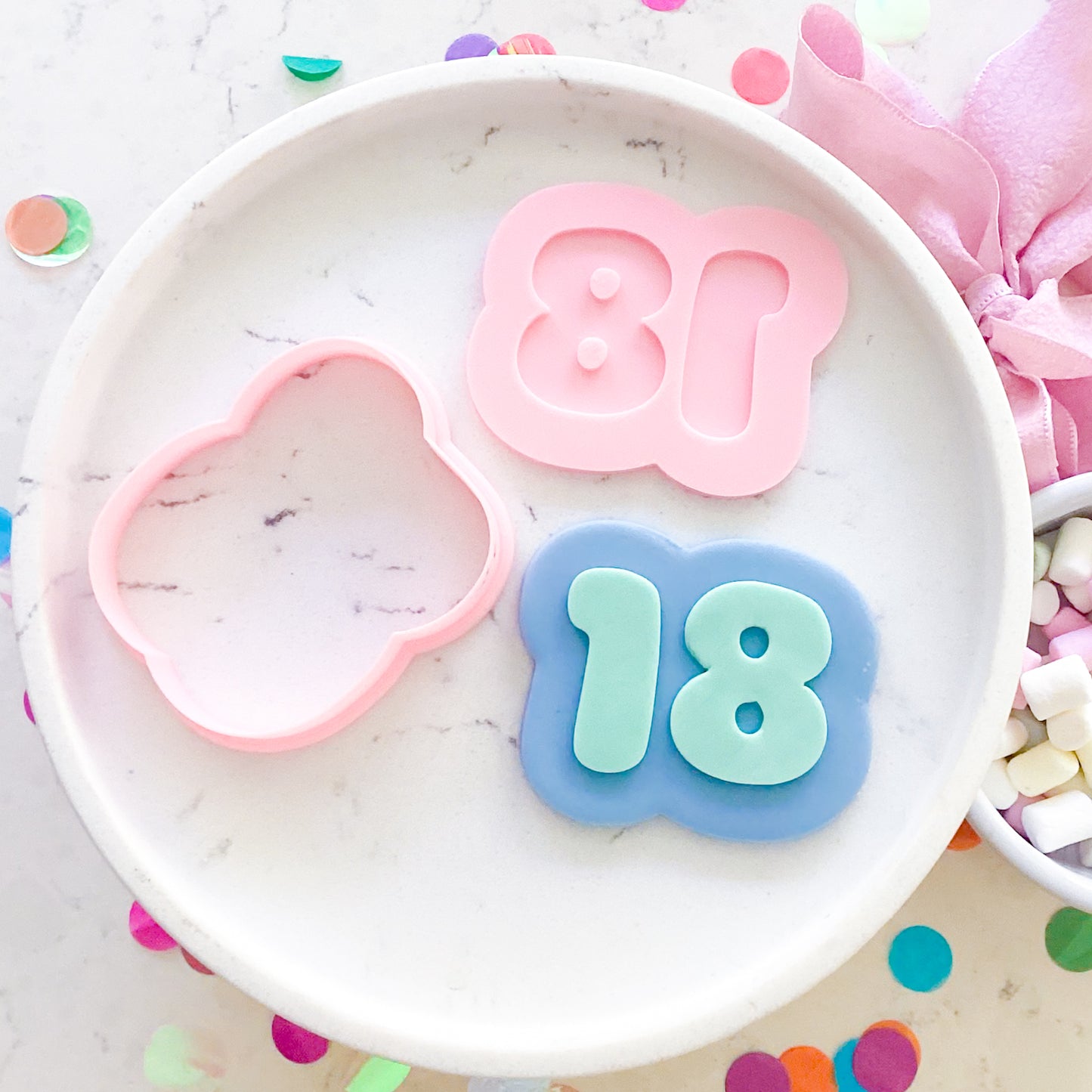 "18" Bubble Font - Cookie Stamp & Cutter Set
