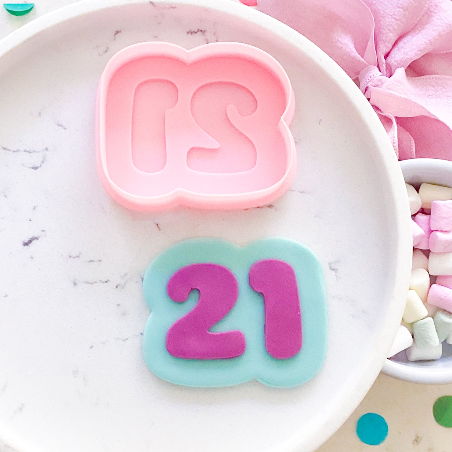 "21" Bubble Font - Cookie Stamp & Cutter Set