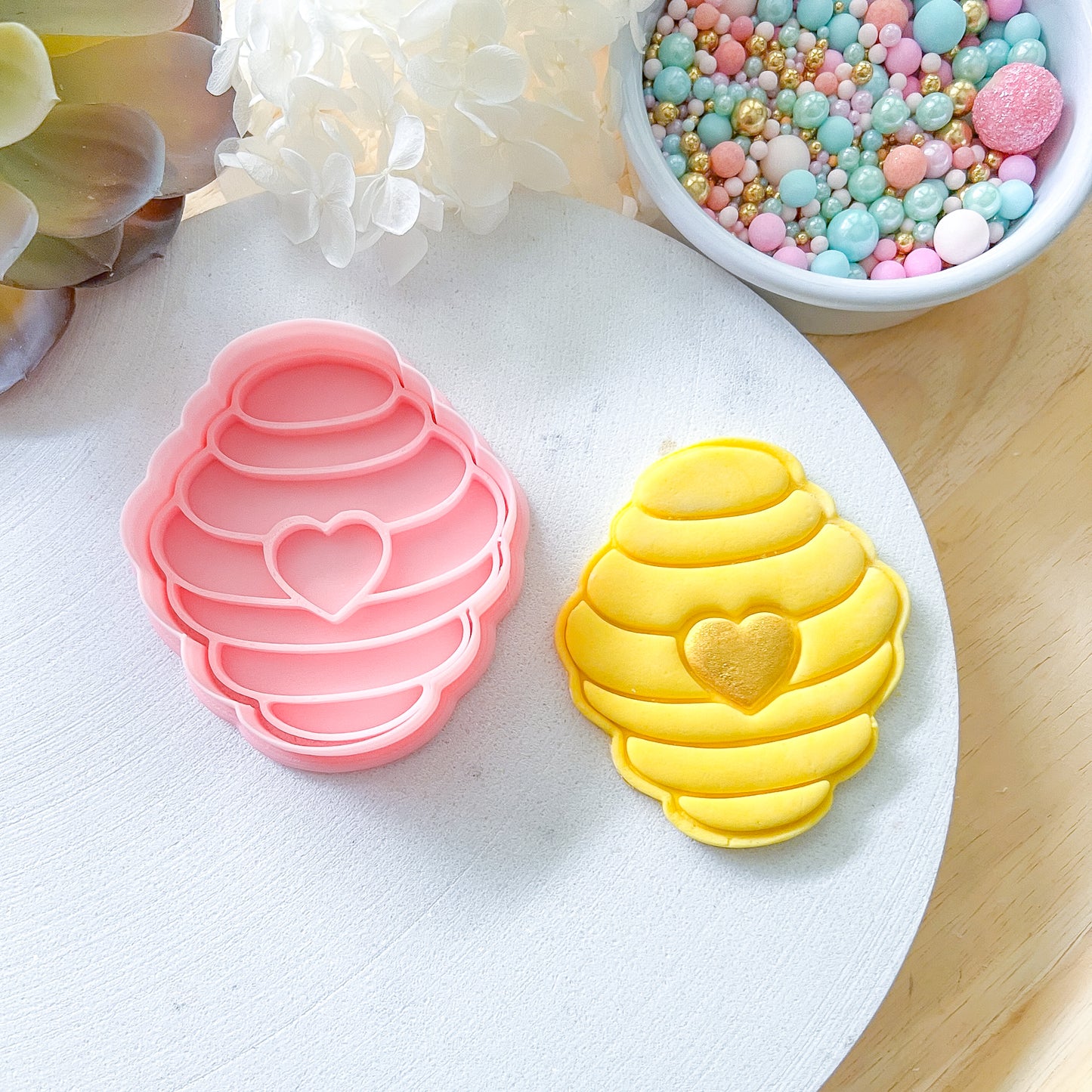 "Bee Hive" - Cookie Cutter & Stamp