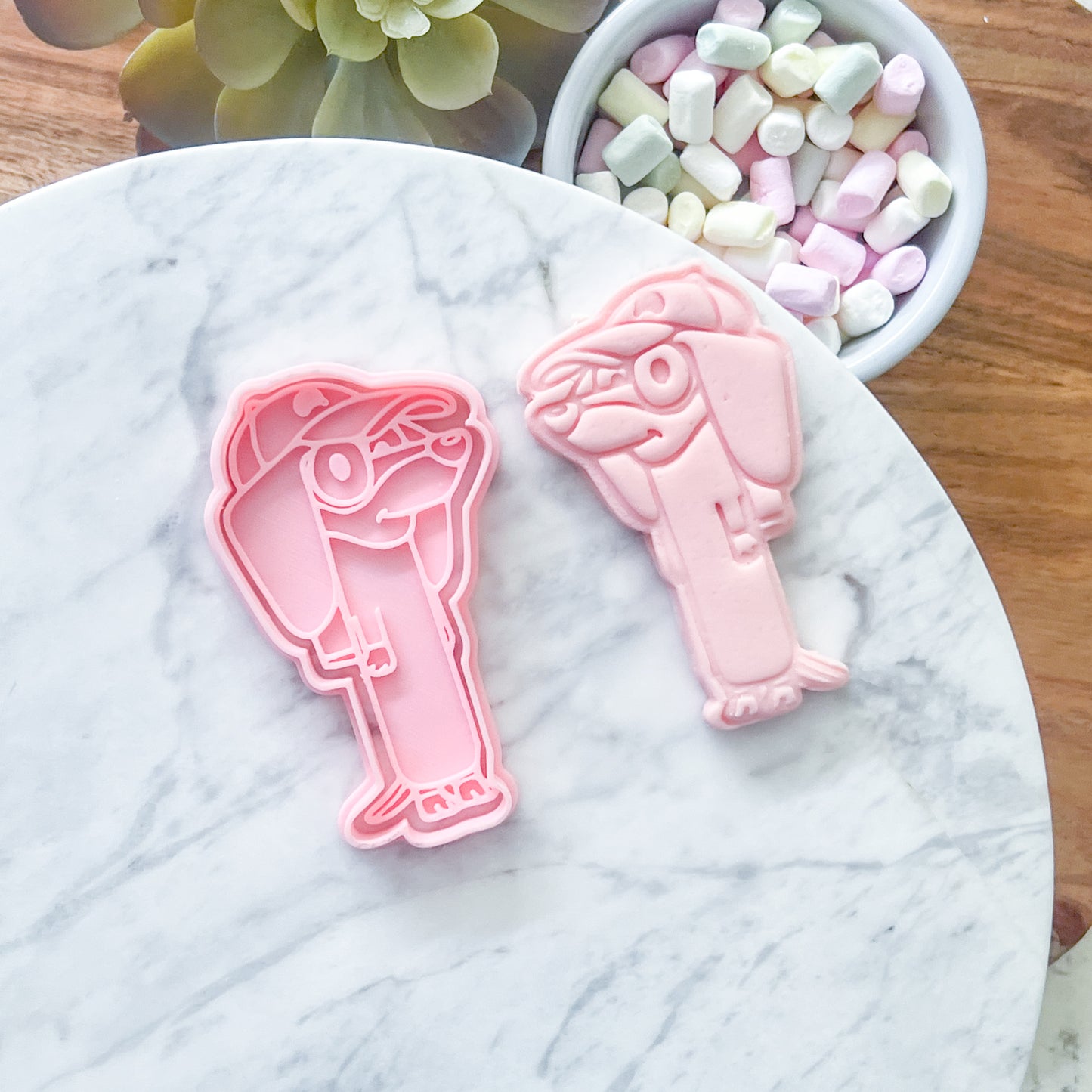 "Snickers" - Cookie Cutter & Stamp