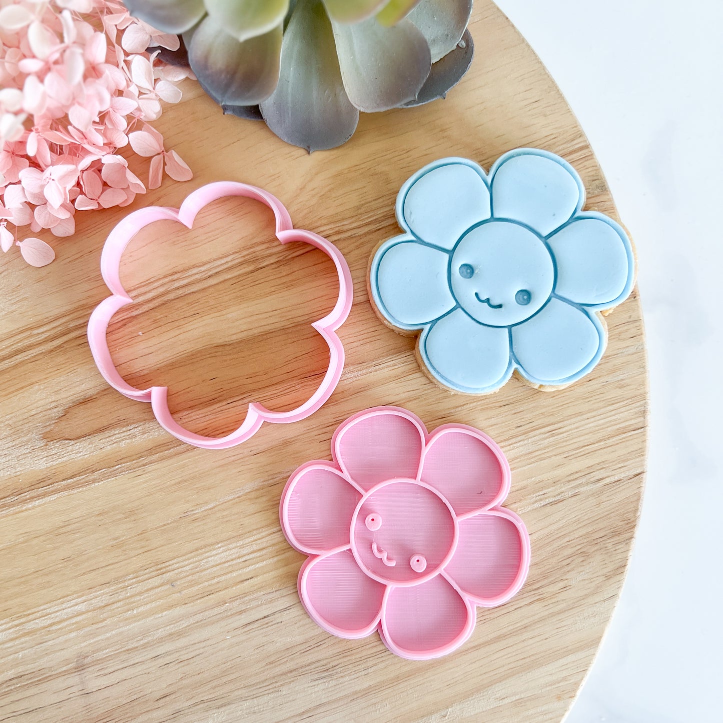 "Kawaii Daisy" - Cookie Cutter & Stamp LAST ONE!