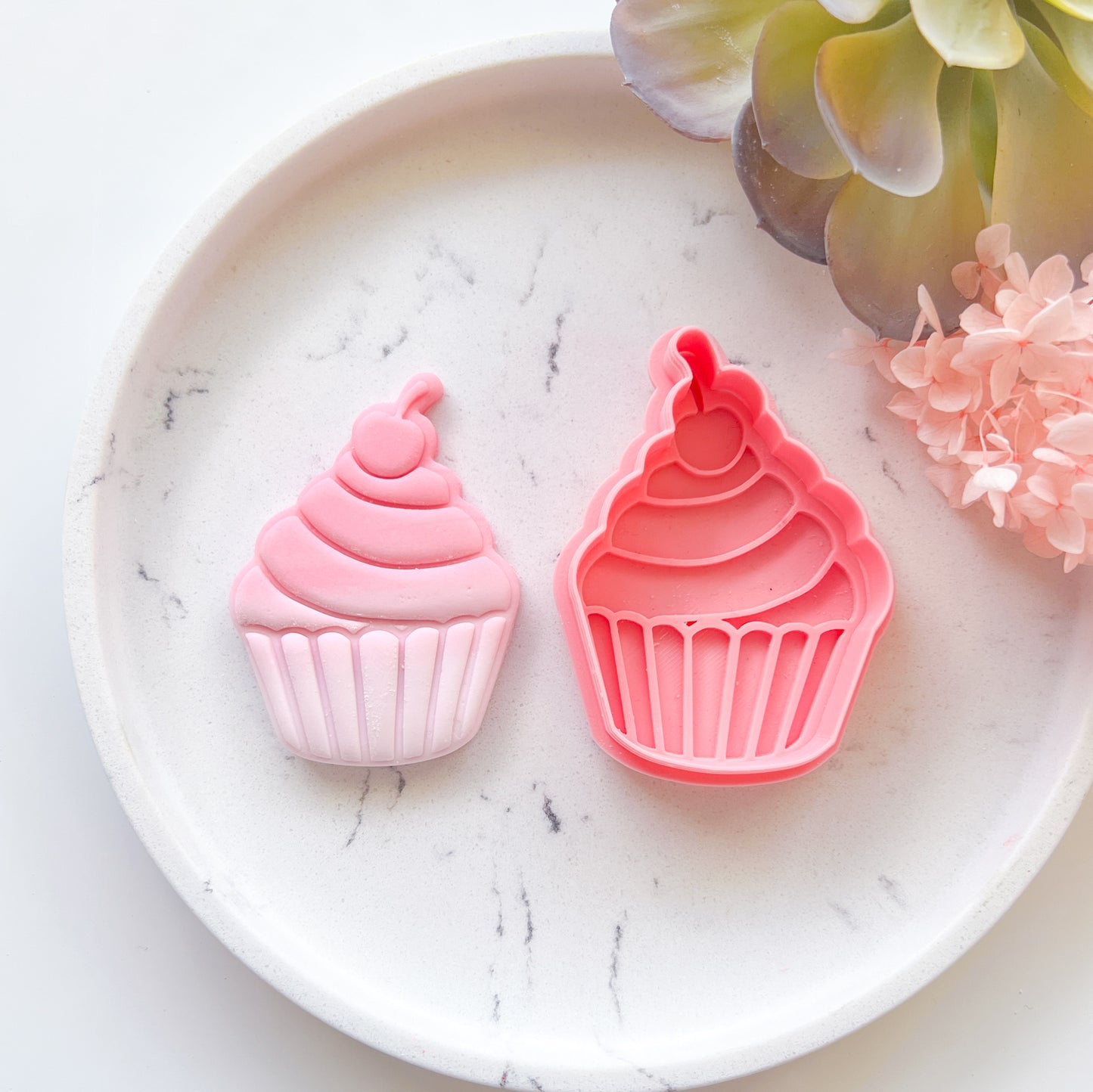 "Cupcake" - Cookie Cutter & Stamp LAST ONE
