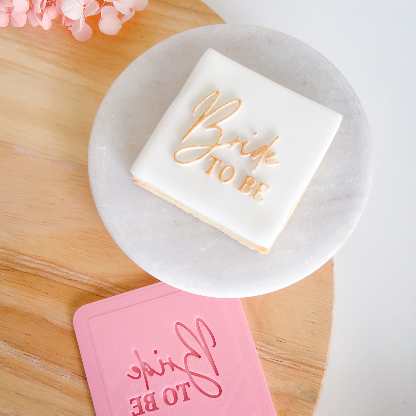 "Bride to Be" - Embossing Stamp