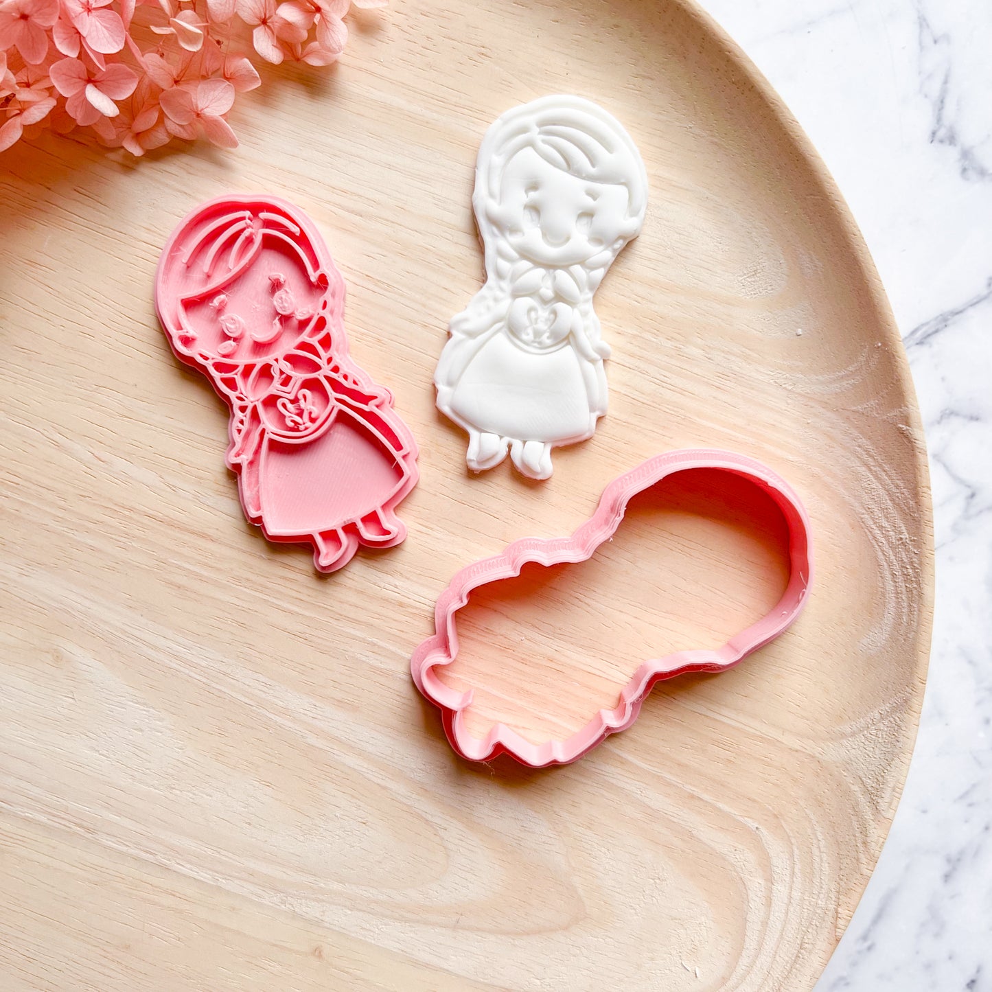 Anna Cookie Cutter & Stamp