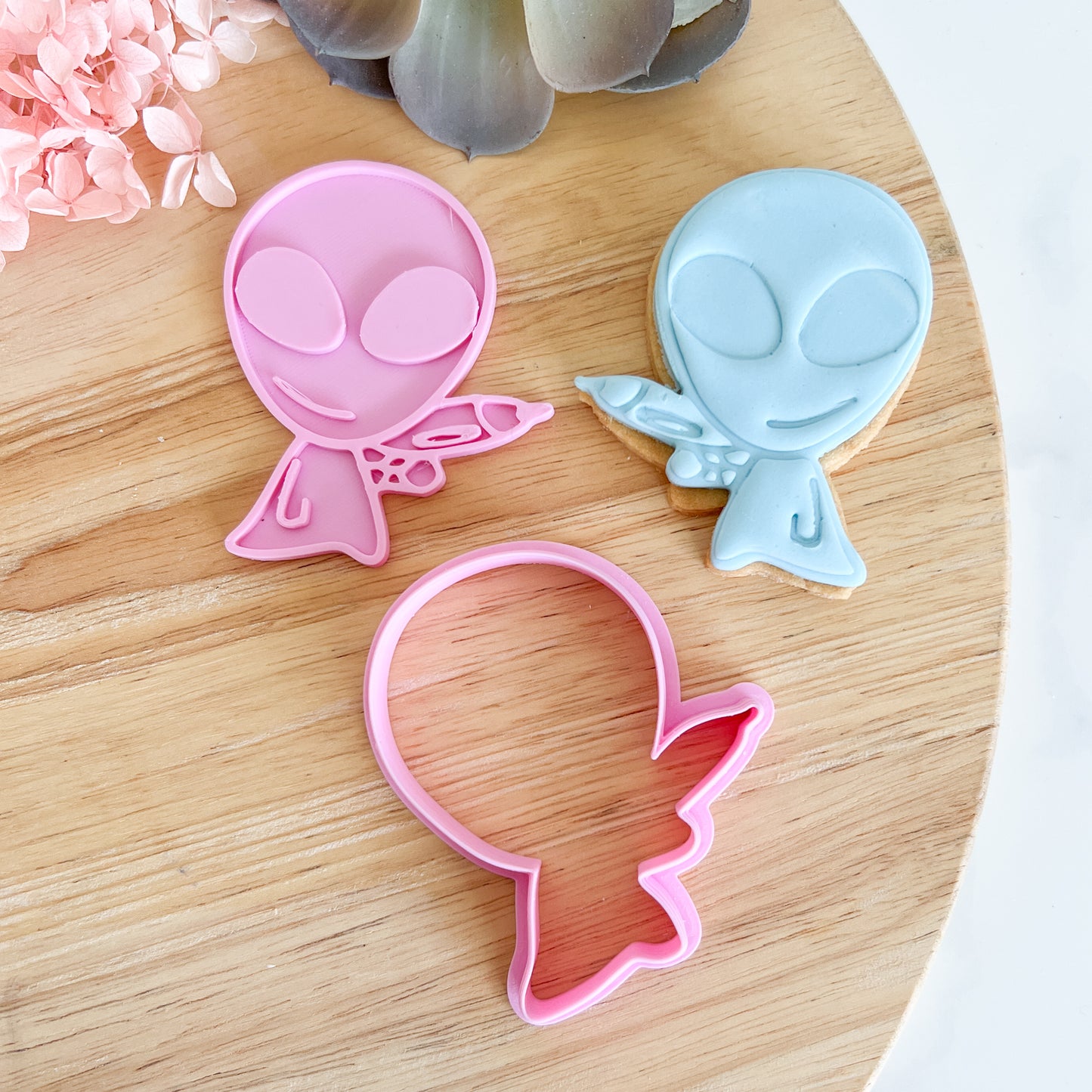 "Alien" - Cookie Cutter & Stamp