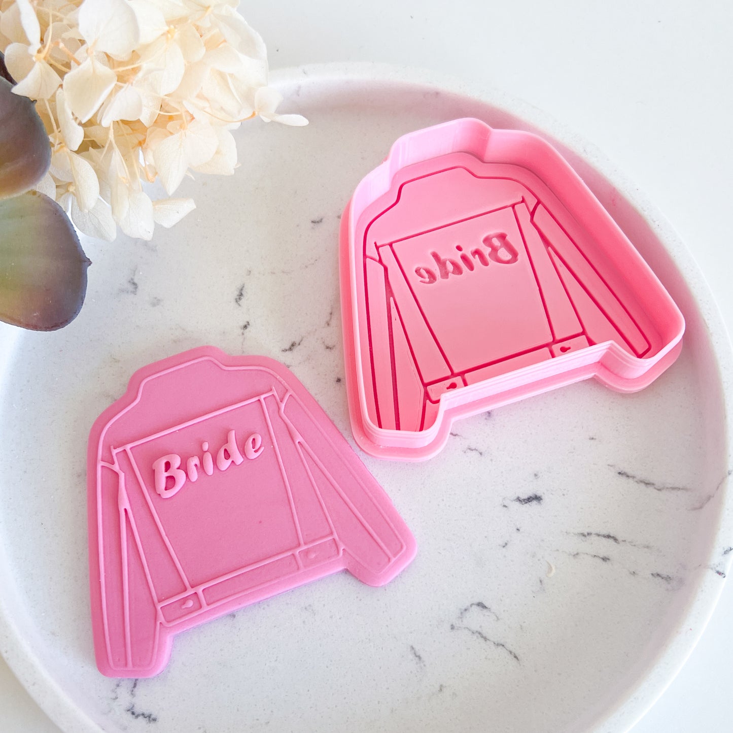 "Bride Jacket" - Cookie Cutter & Stamp