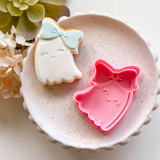 "Cute Ghost with Bow" - Cookie Cutter & Stamp (Midi)