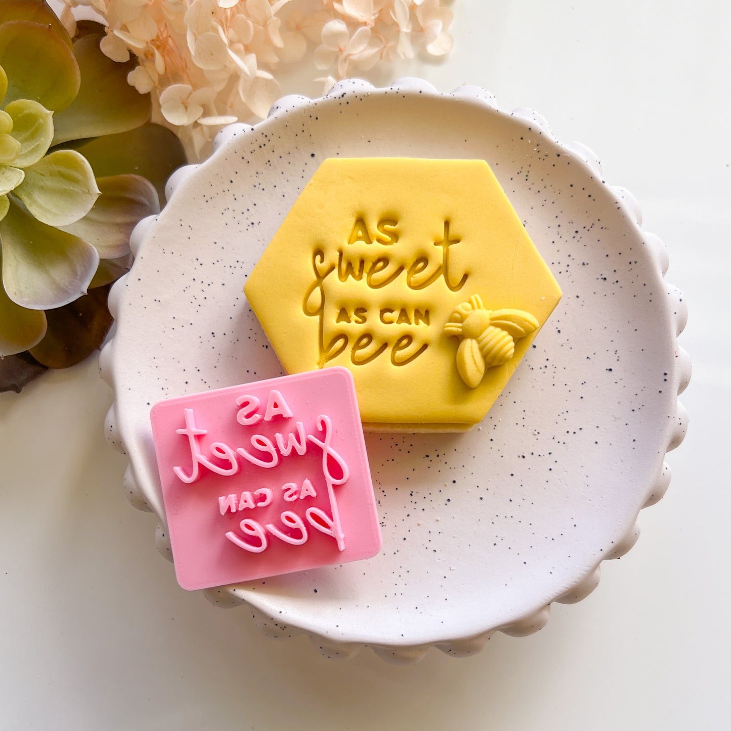 "Sweet as can Bee" - Deboss Stamp