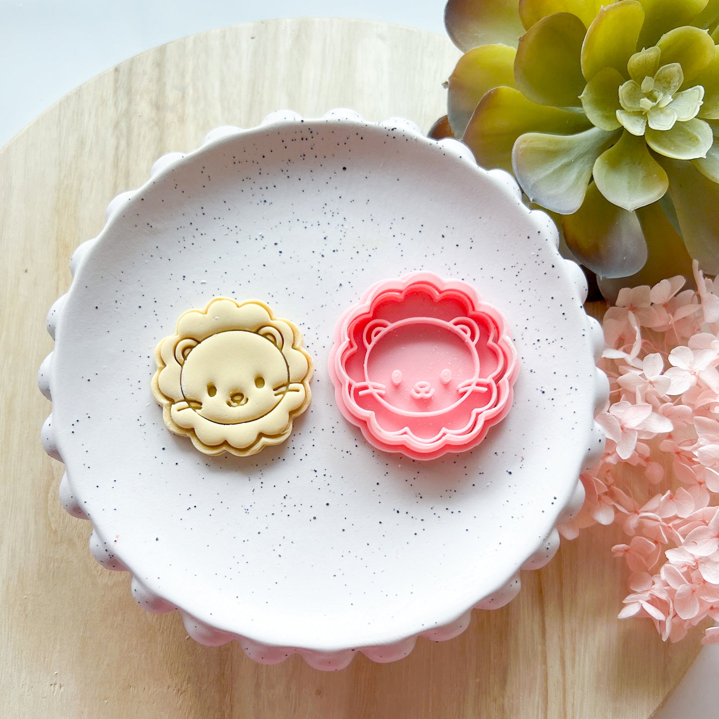 "Lion" Fondant Mini