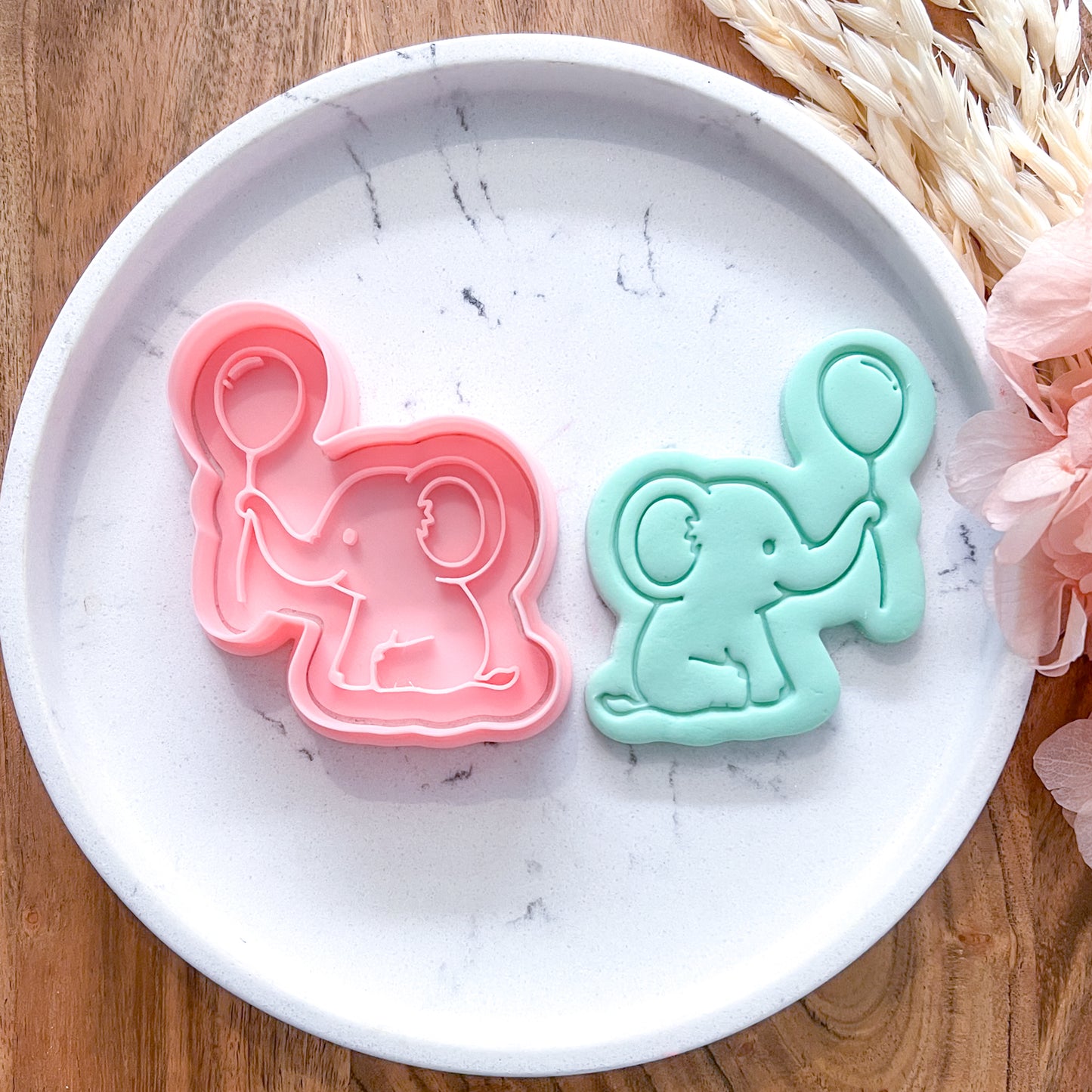 "Elephant with Baloon" - Cookie Cutter & Stamp