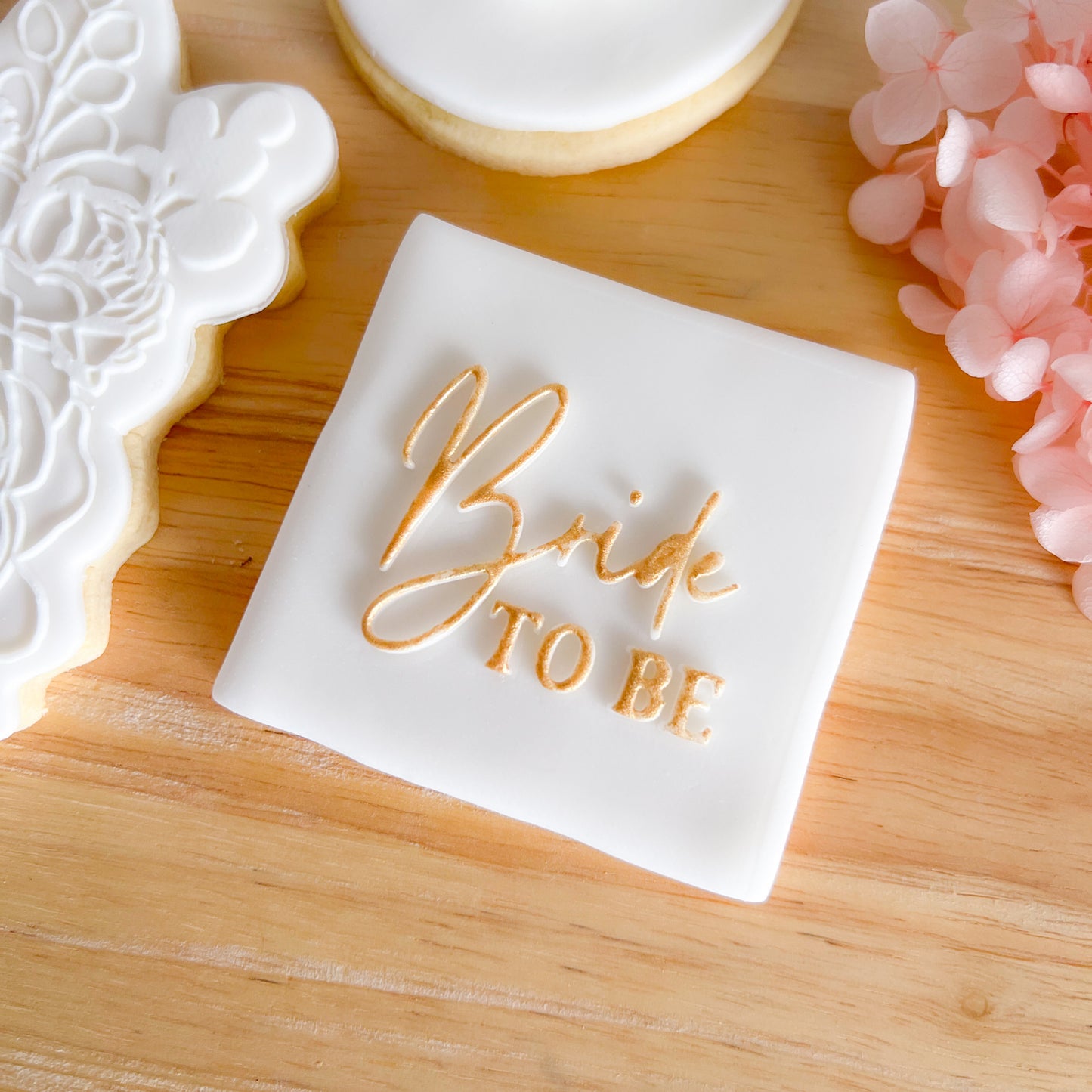 "Bride to Be" - Embossing Stamp