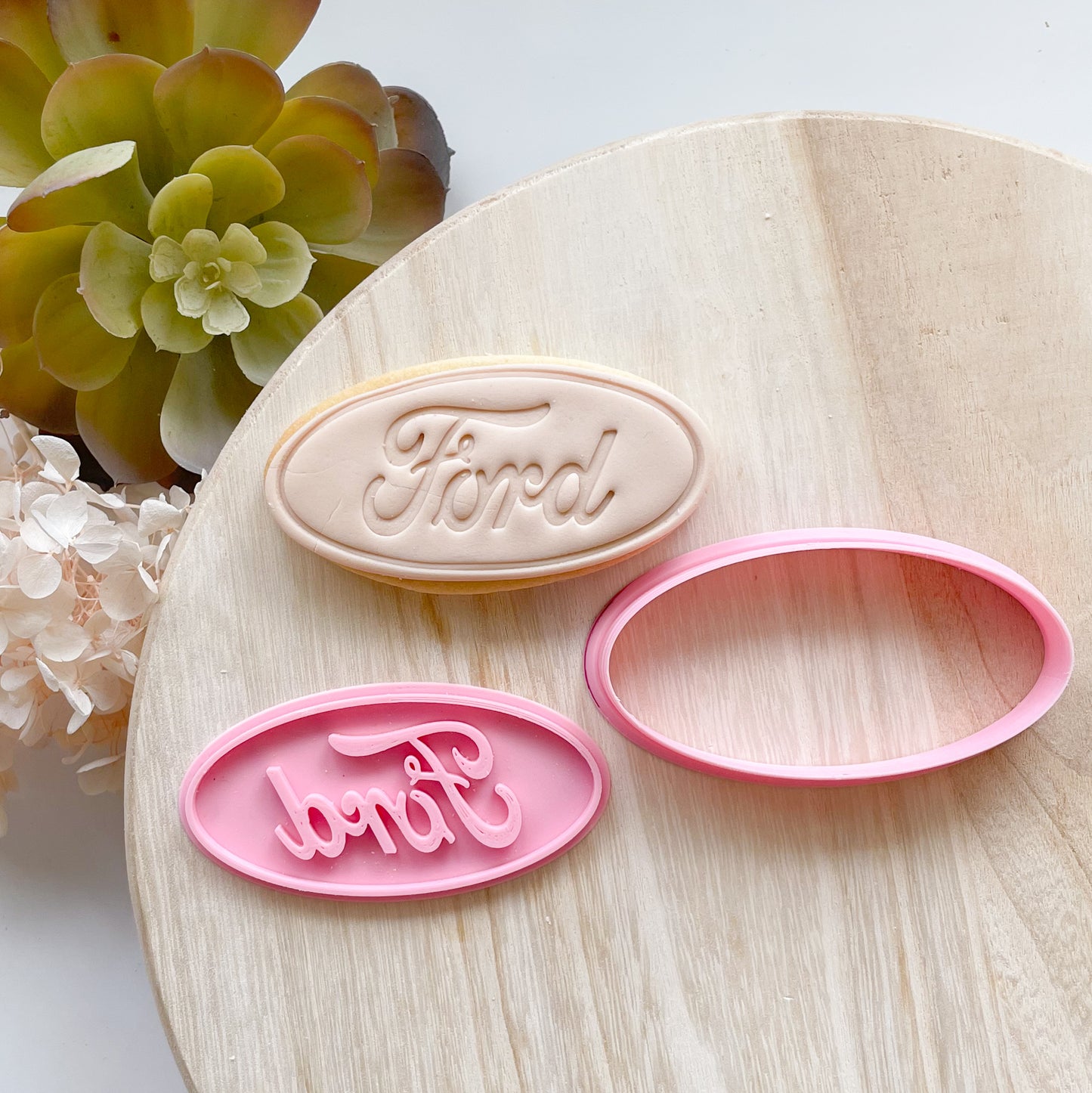 "Ford Logo" - Cookie Cutter & Stamp