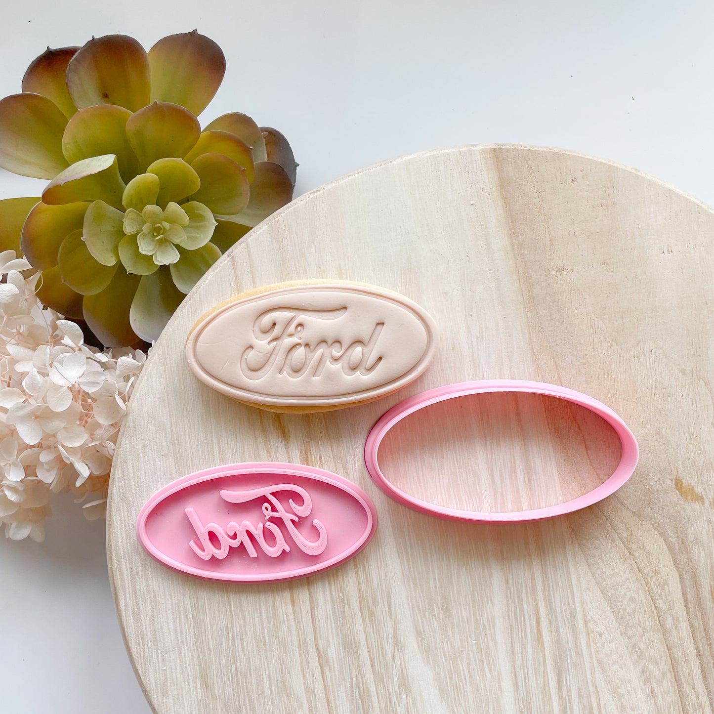 "Ford Logo" - Cookie Cutter & Stamp