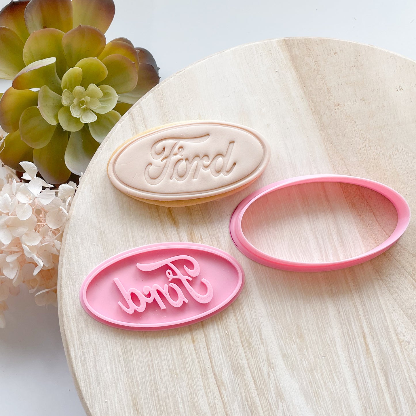 "Ford Logo" - Cookie Cutter & Stamp