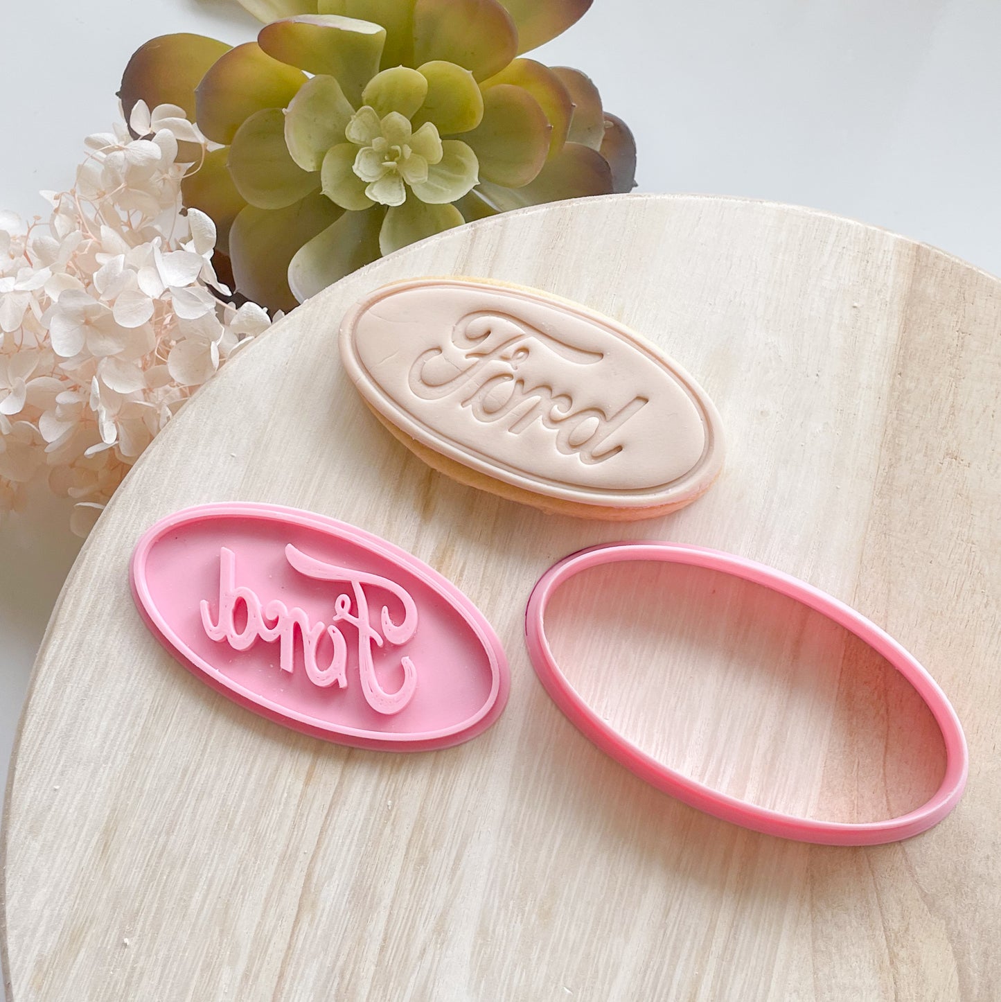 "Ford Logo" - Cookie Cutter & Stamp
