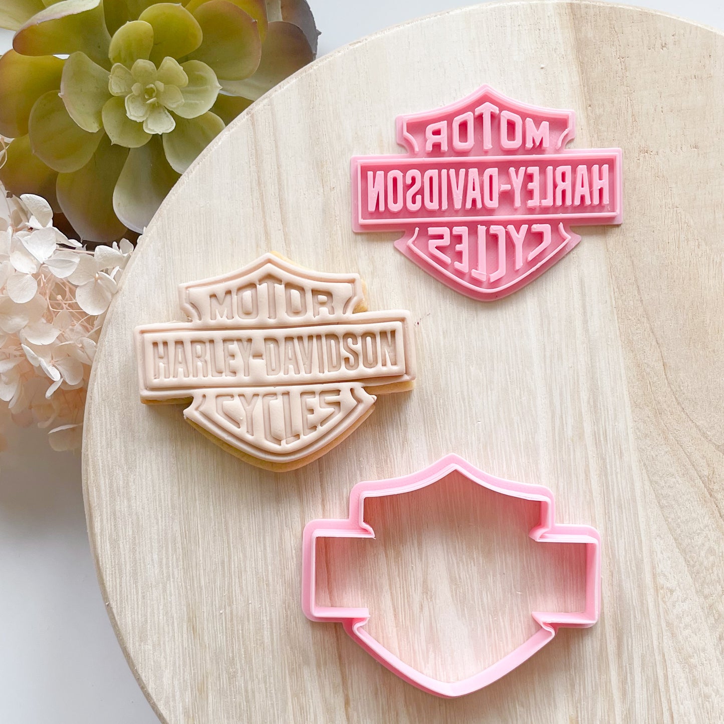 "Harley Logo" - Cookie Cutter & Stamp