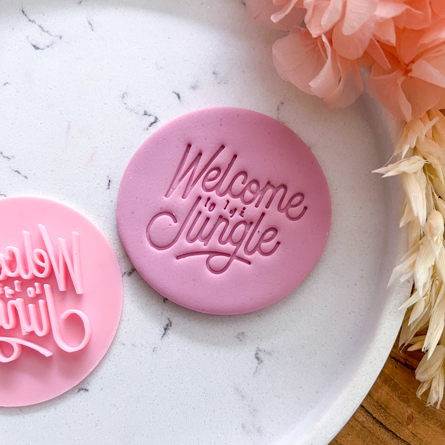 "Welcome to the Jungle" Fondant Stamp