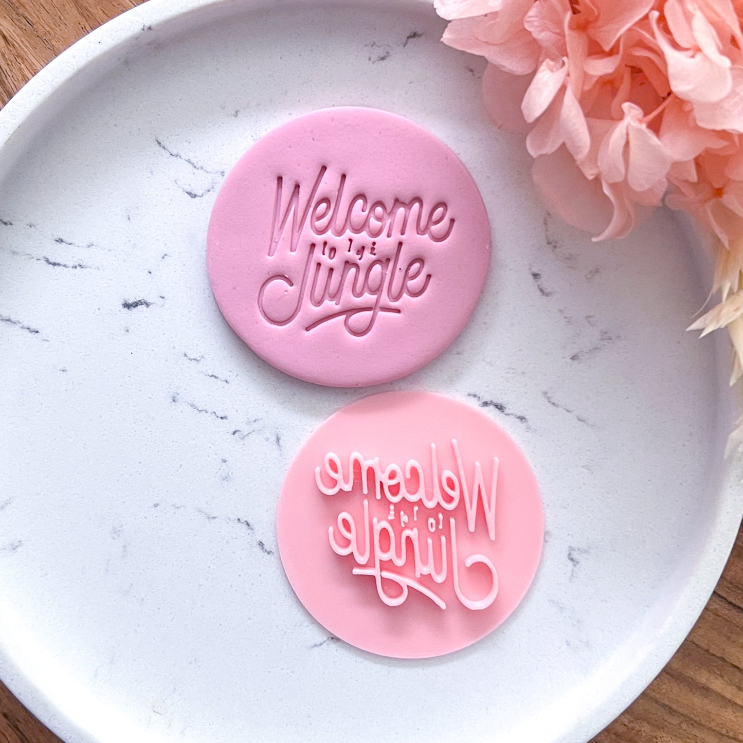 "Welcome to the Jungle" Fondant Stamp