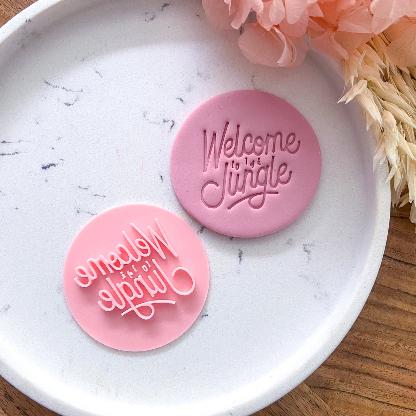 "Welcome to the Jungle" Fondant Stamp
