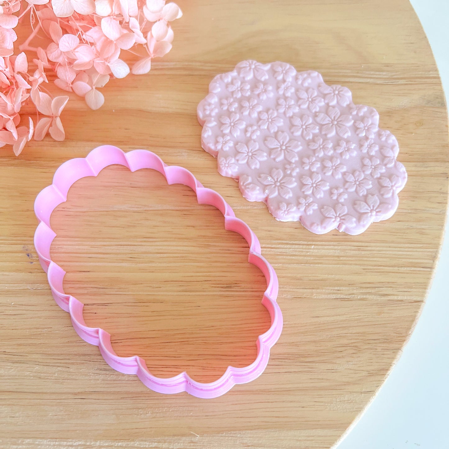 Scalloped Oval Cookie Cutter