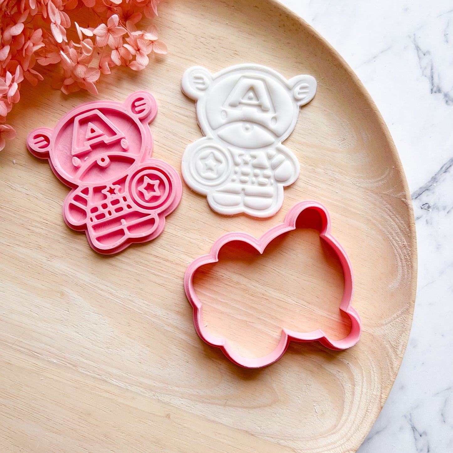 Captain America Cookie Cutter & Stamp