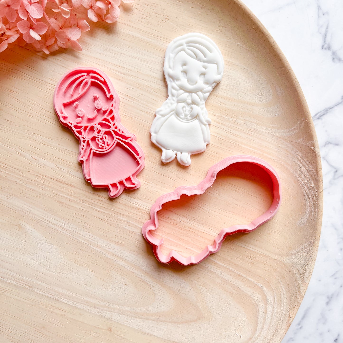 Anna Cookie Cutter & Stamp