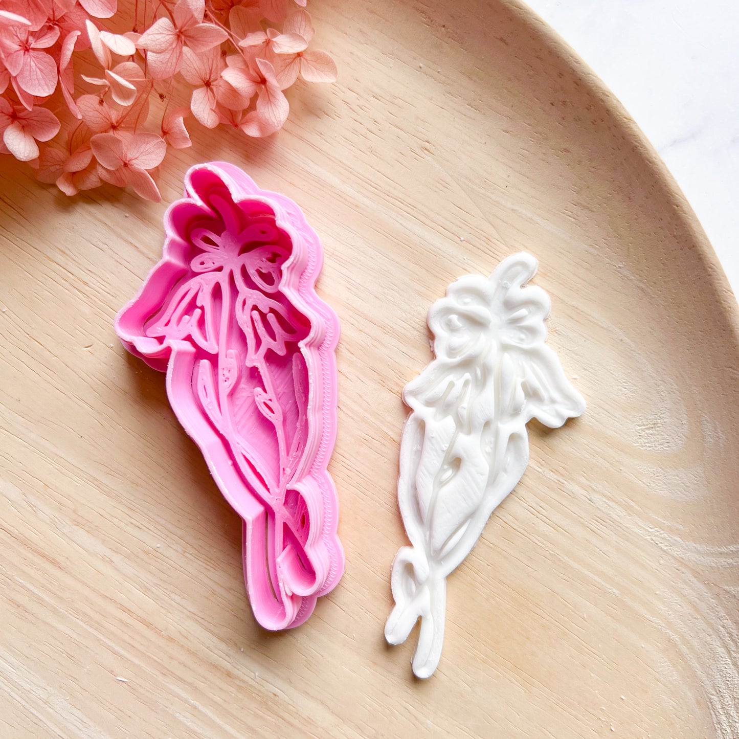 Native Lily Cookie Cutter & Stamp