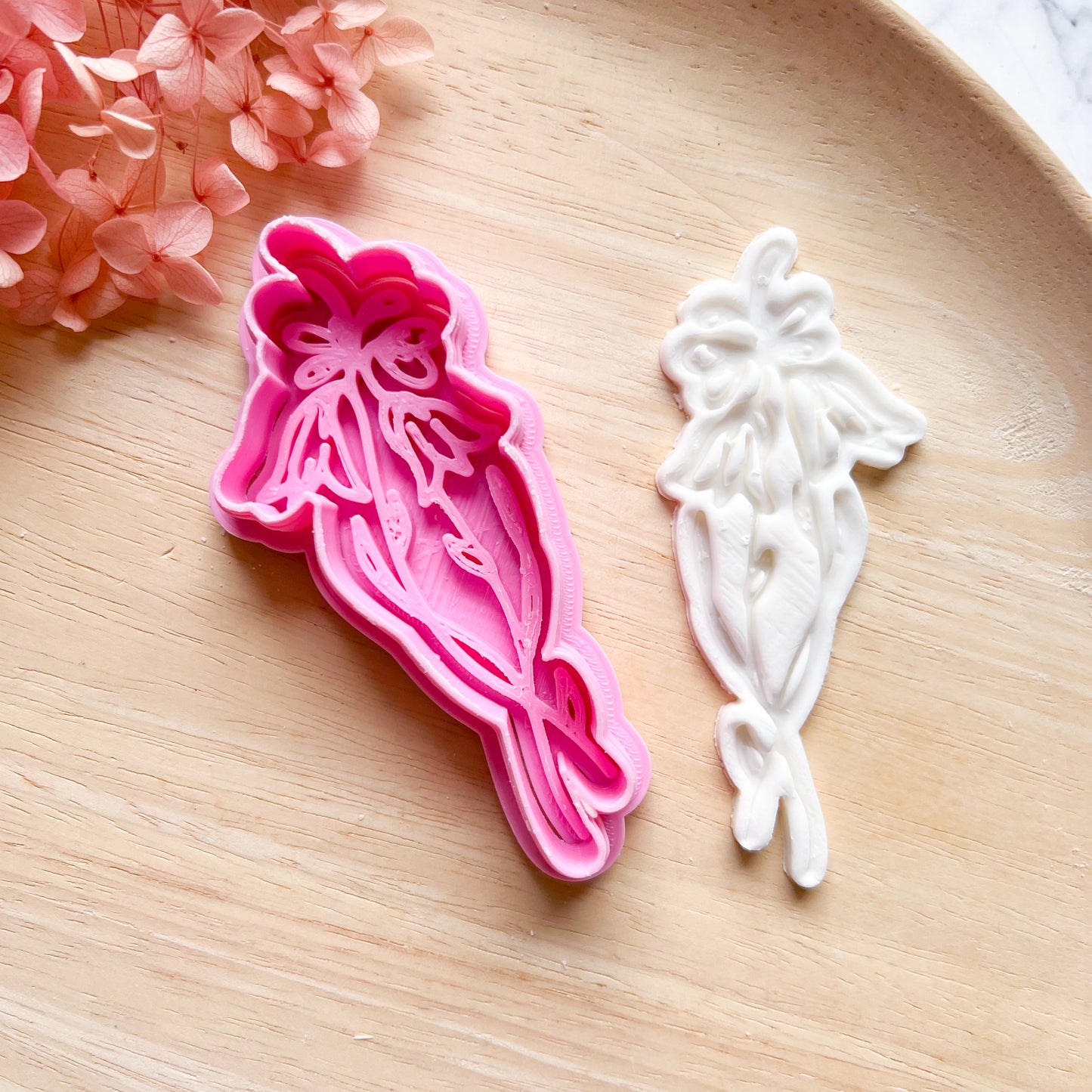 Native Lily Cookie Cutter & Stamp