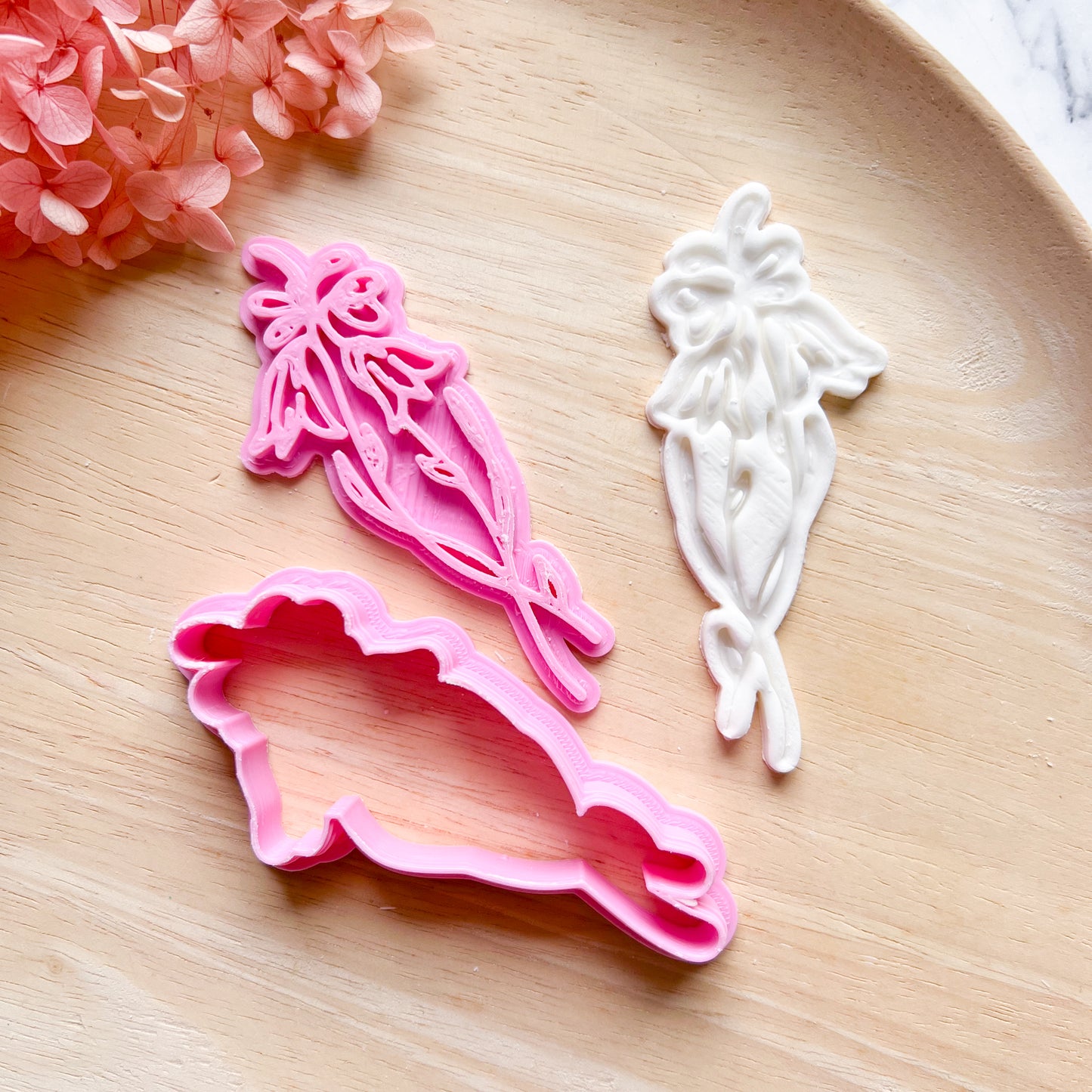 Native Lily Cookie Cutter & Stamp