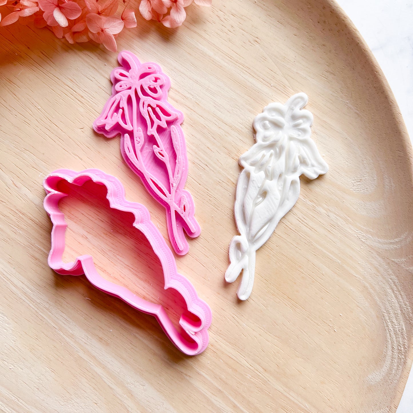 Native Lily Cookie Cutter & Stamp