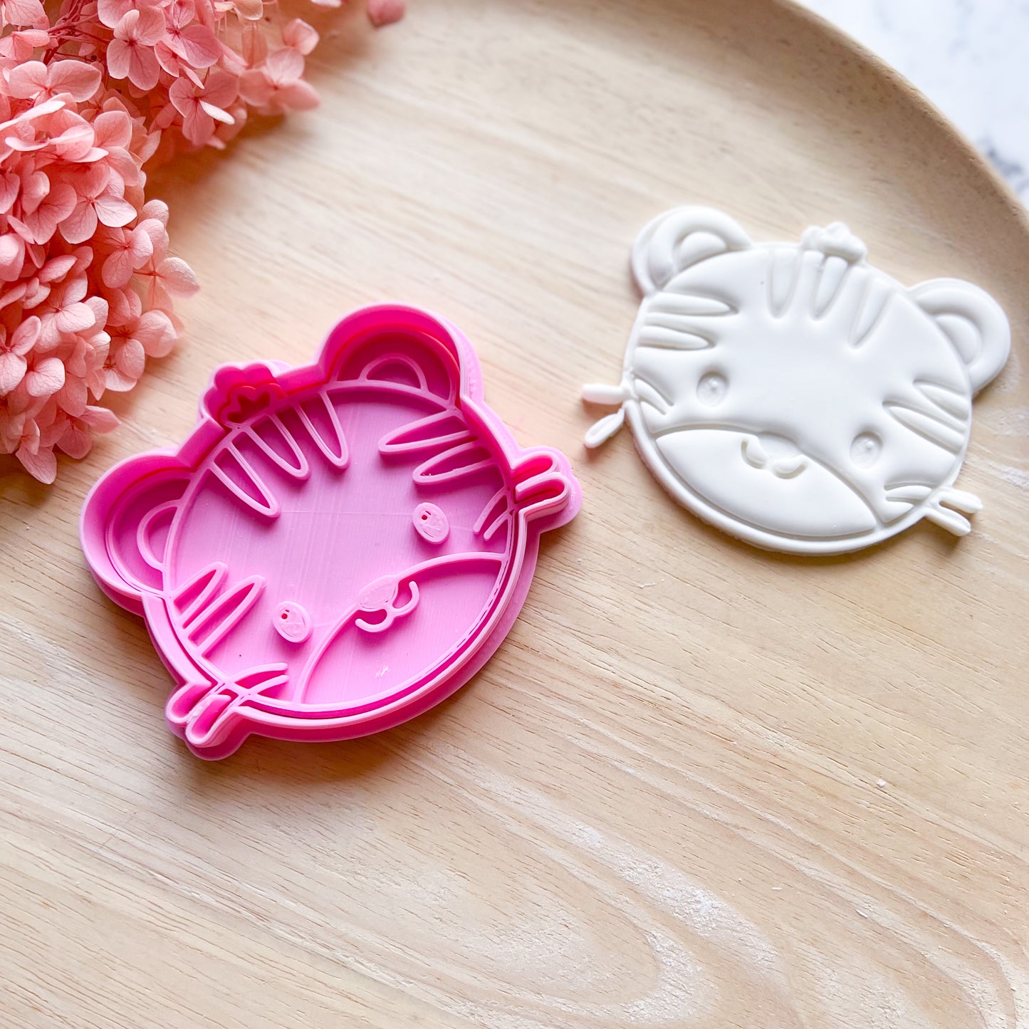 Baby Tiger Cookie Cutter & Stamp