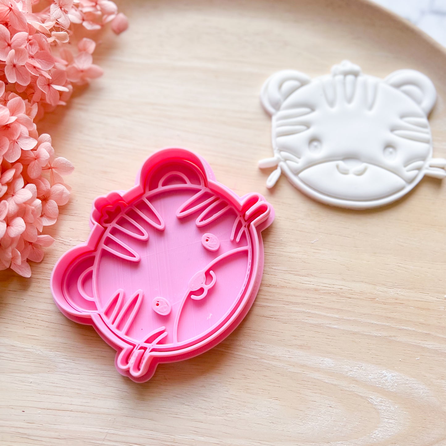 Baby Tiger Cookie Cutter & Stamp