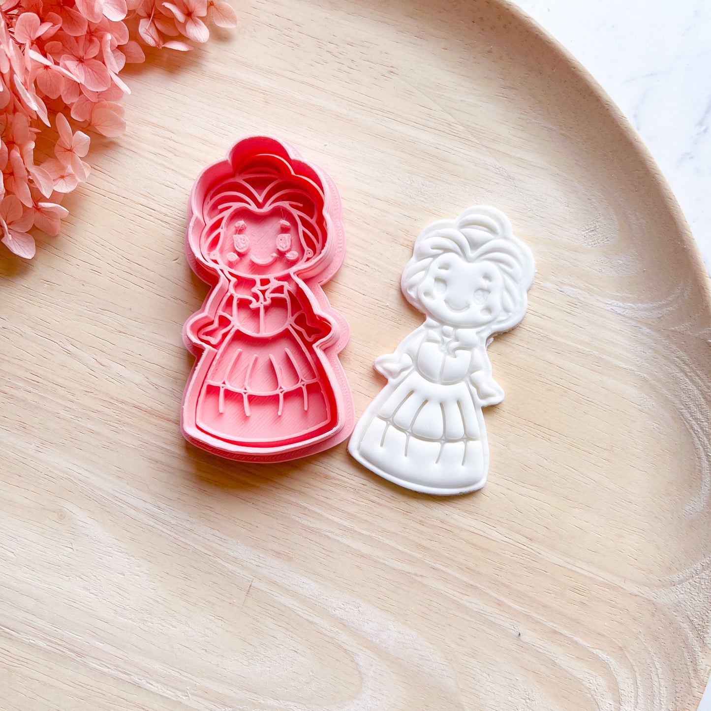 Elsa Cookie Cutter & Stamp