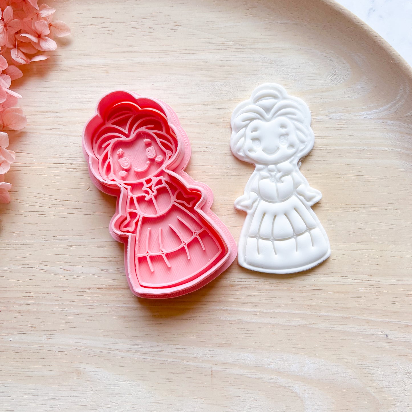 Elsa Cookie Cutter & Stamp