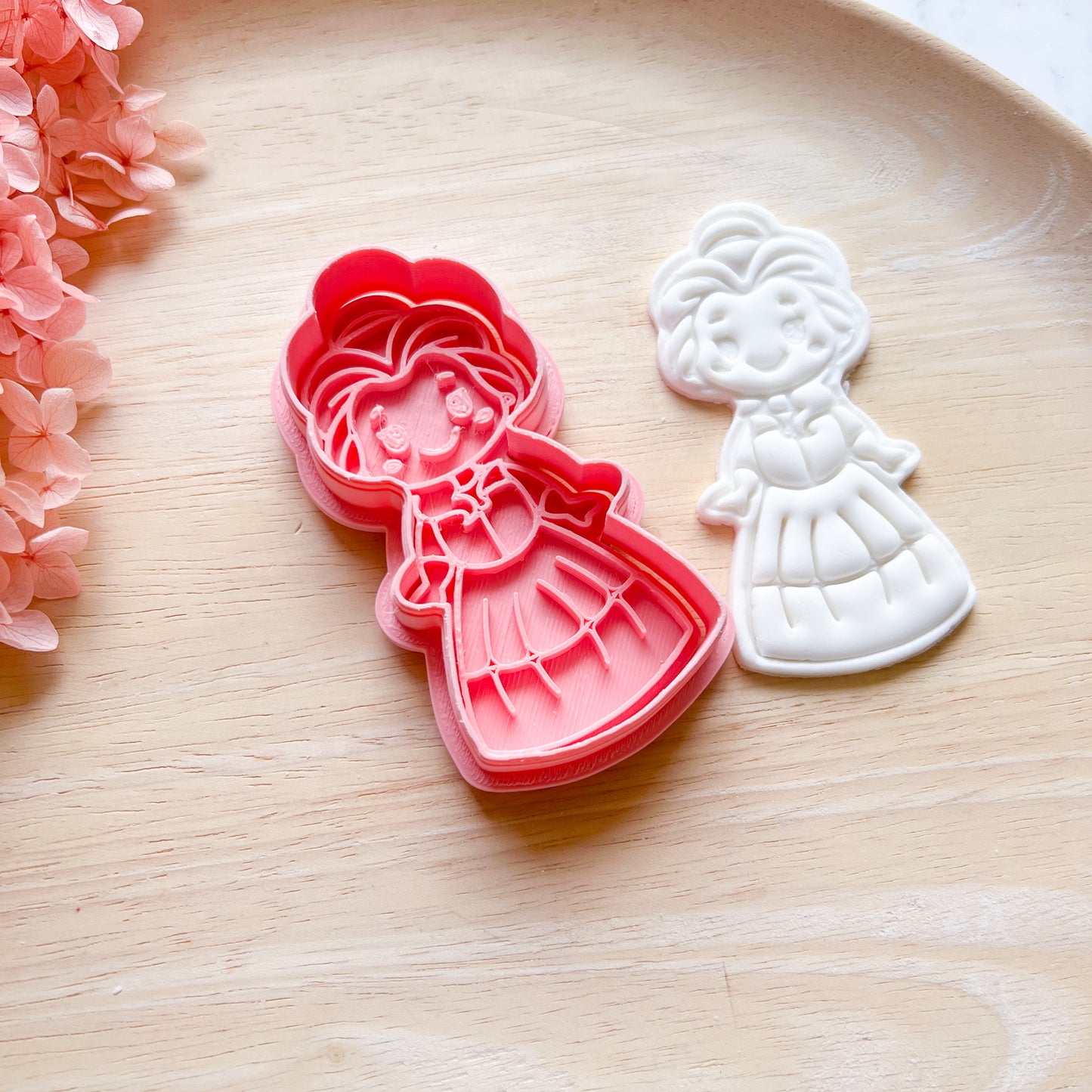 Elsa Cookie Cutter & Stamp