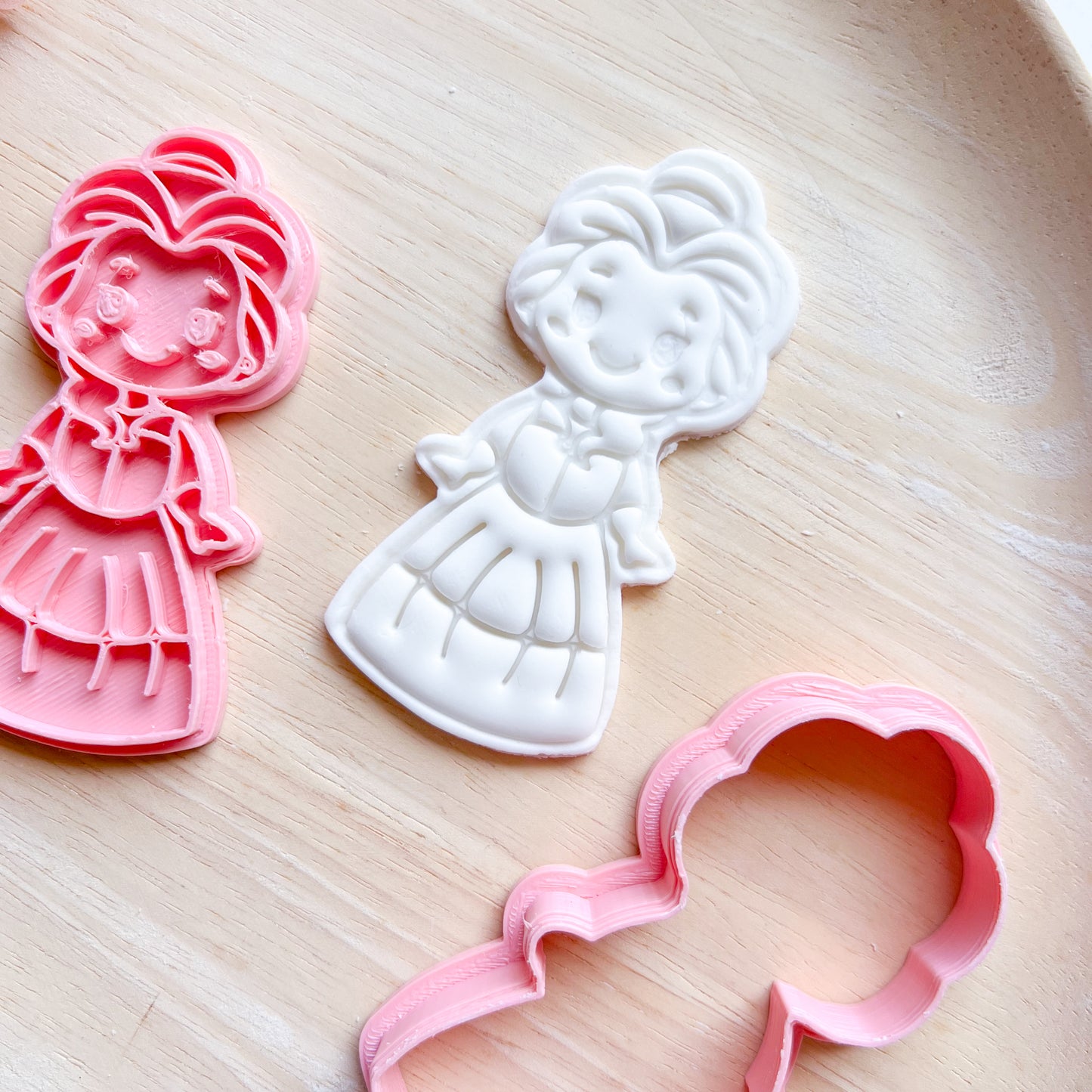 Elsa Cookie Cutter & Stamp